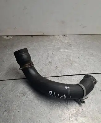 Mercedes-Benz Vito Viano W639 Engine coolant pipe/hose A6395015782