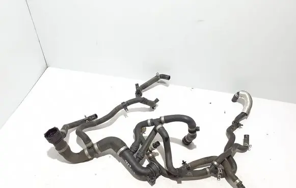 Volvo XC60 Engine coolant pipe/hose 32224776