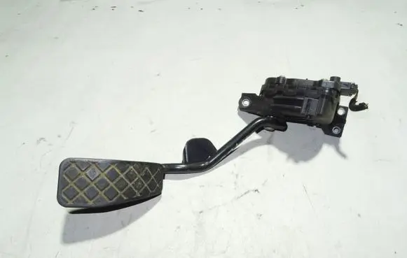 Audi A4 S4 B6 8E 8H Accelerator throttle pedal 6PV00802608 8E2721523A