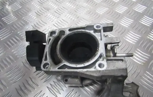 Ford Mondeo MK I Throttle valve