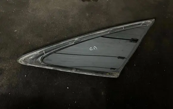 Mercedes-Benz GLE W167 Rear side window A1676706200