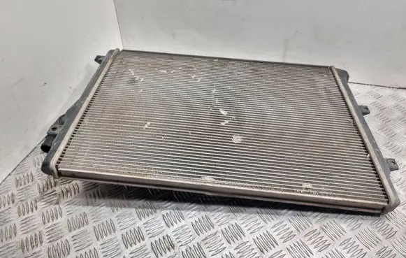 Coolant radiator