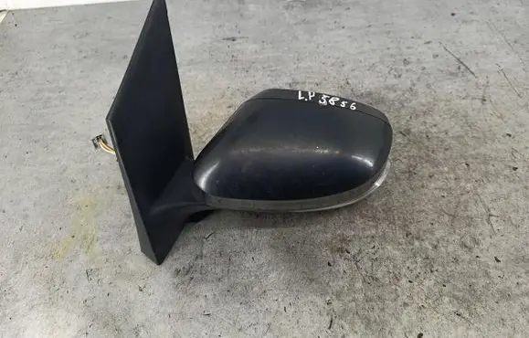 Ford Focus Front door electric wing mirror 