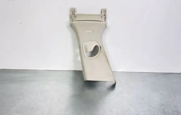 Jaguar F-Pace (B) pillar trim (top) 631102742