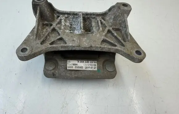 Mercedes-Benz GLC C253 Gearbox mount A2052402500