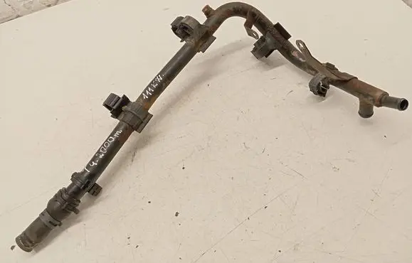 Engine coolant pipe/hose