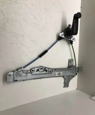 Peugeot 208 Rear door window regulator with motor 9673153980