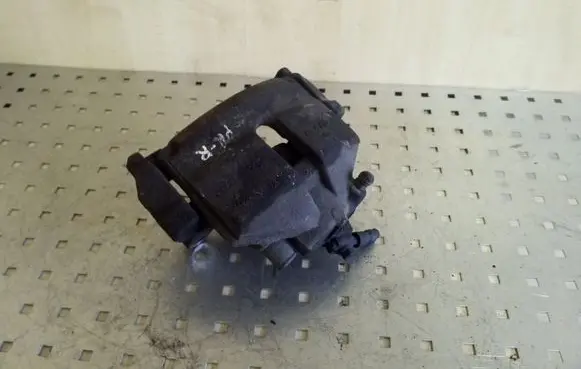 Volkswagen PASSAT B7 Front brake caliper