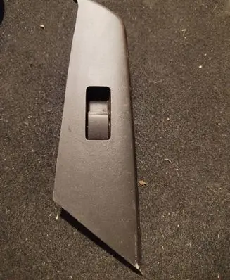 Mazda 3 II Quarter vent window switch BBM4685L6 K4057 BBM45581F
