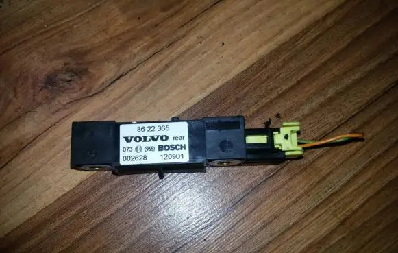 Volvo S80 Airbag deployment crash/impact sensor 8622365 002628