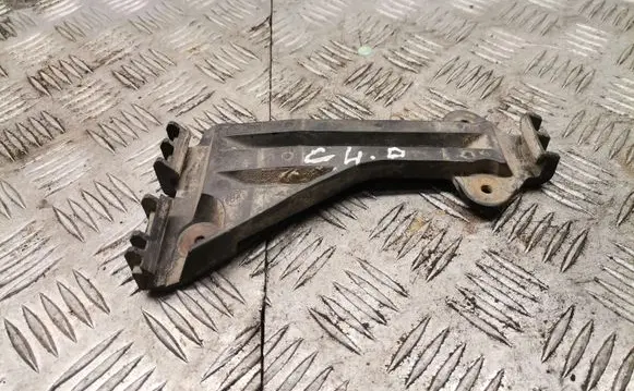 Audi A6 S6 C4 4A Front bumper mounting bracket 4a0807284a