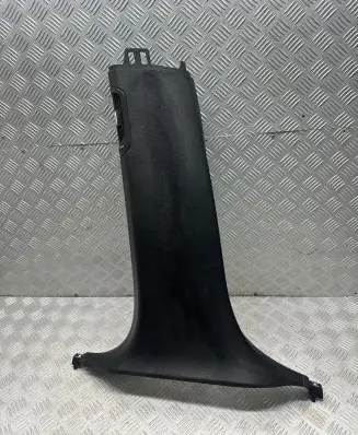 (B) pillar trim (bottom)