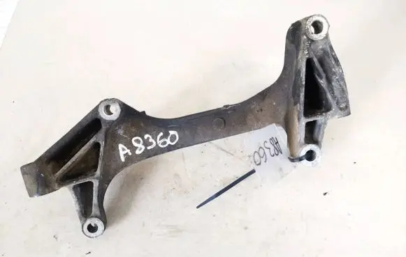 Mini One - Cooper R50 - 53 Engine mounting bracket