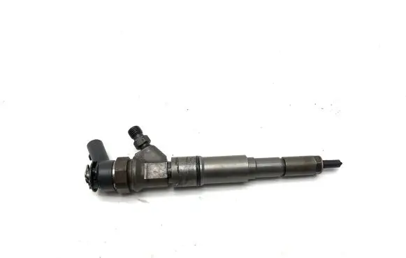 BMW 5 E60 E61 Fuel injector 81AV5S8T 0445110216