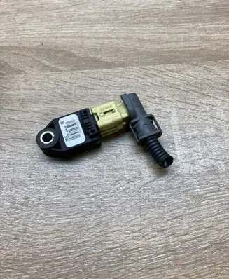 Toyota Avensis T250 Airbag deployment crash/impact sensor 8917305040
