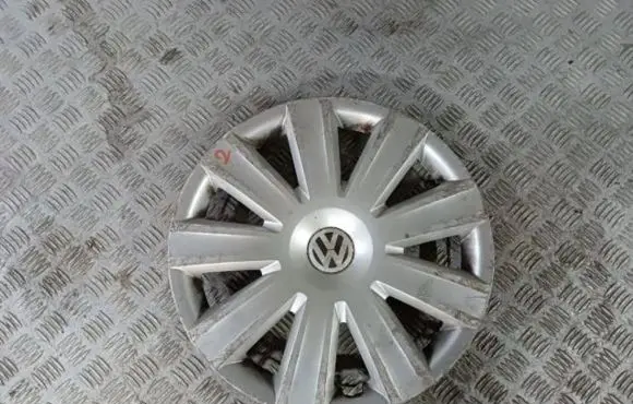 Volkswagen Sharan R16 wheel hub/cap/trim 7N0601147
