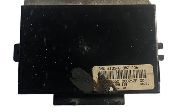 BMW 5 E39 Tow bar trailer control unit/module 8352406 61358352406