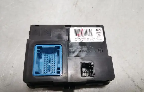 Peugeot 5008 Other control units/modules 9832228080