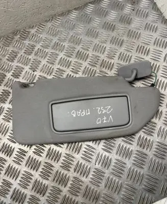 Volvo V70 Sun visor 39985792