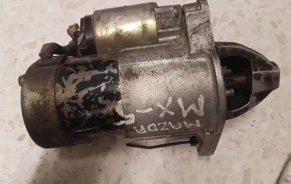 Mazda 323 Starter motor M000T8008
