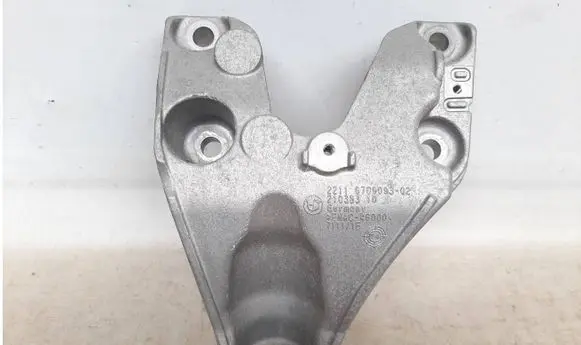BMW M4 F82 F83 Engine mounting bracket 6789093 6797831 22116789093