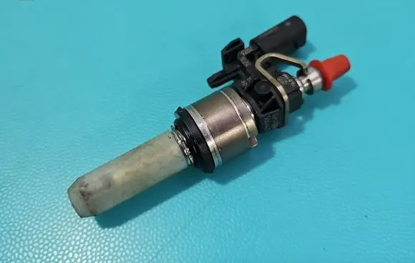 Skoda Kamiq Fuel injector 0261500443 IMPRK1544360