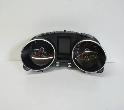 Volkswagen Golf VII Speedometer (instrument cluster) 5K0920973A