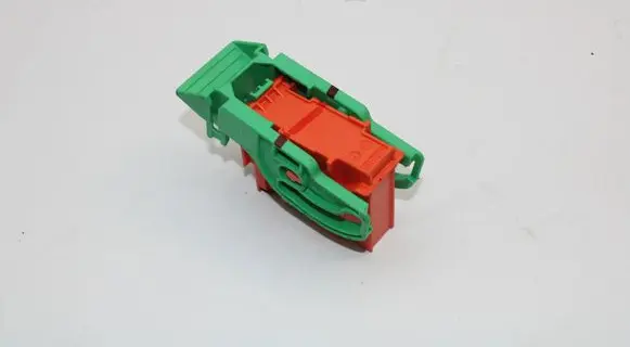 Mitsubishi Outlander Battery relay fuse 