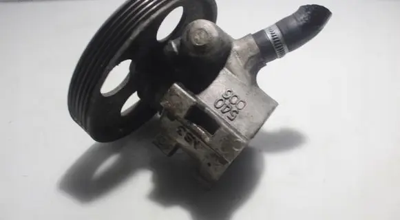 Citroen Xsara Power steering pump 26084387