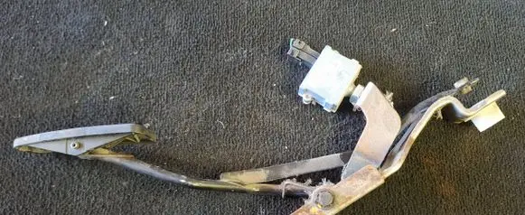 Subaru Forester SF Accelerator throttle pedal