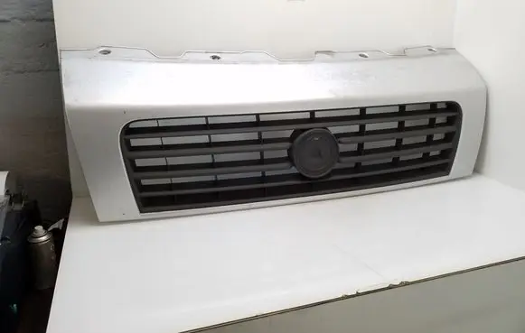 Fiat Ducato Front bumper upper radiator grill 1808067070