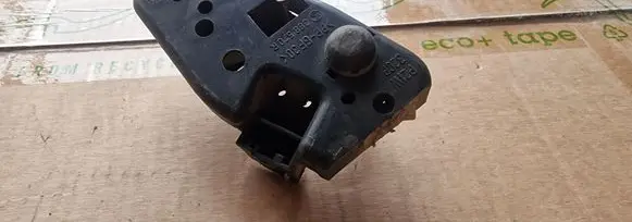 BMW 3 E46 Tail light bulb cover holder 6907938