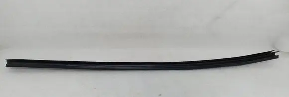 Audi Q5 SQ5 FY Rubber seal front door window/glass 