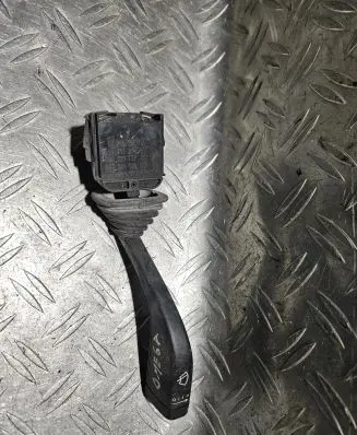 Opel Omega A Wiper control stalk 90213328 501328