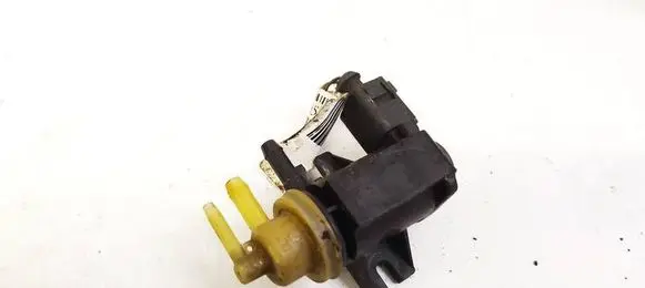 Skoda Superb B6 (3T) Turbo solenoid valve 1K0906627B