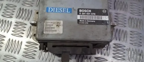 BMW 5 E34 Engine control unit/module 0281001077 2242211