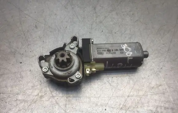 Chrysler 300 - 300C Seat adjustment motor 0390203003 820408494