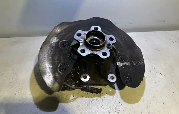 BMW X3 G01 Rear wheel hub 11577210