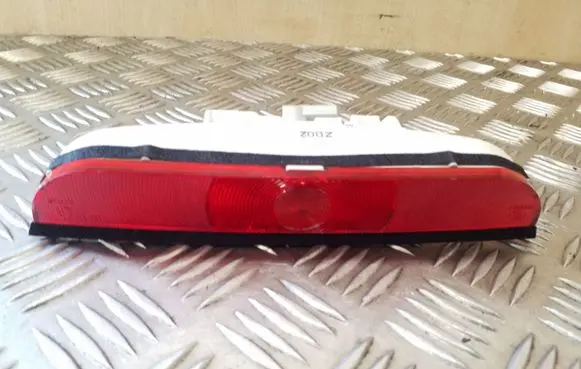 Mazda 3 II Third/center stoplight