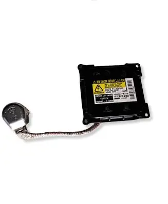 Toyota Avensis T270 Headlight ballast module Xenon 3900078258 8596751050