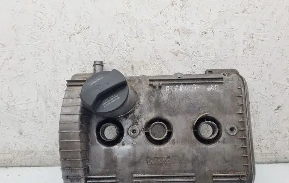 Audi A4 S4 B5 8D Rocker cam cover 078103475G