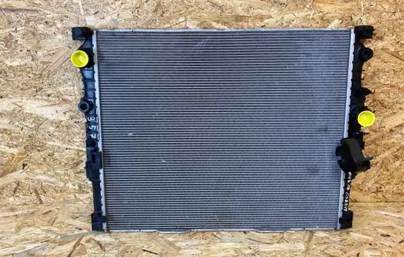 BMW 7 G11 G12 Coolant radiator 9425864