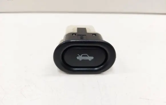 Saab 9-5 Tailgate opening switch 4733440 156796