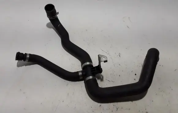 Mercedes-Benz GLA H247 Engine coolant pipe/hose A2475010358