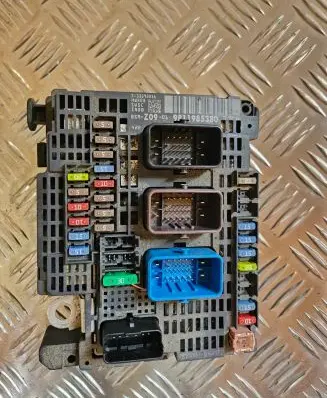 Peugeot 508 RXH BSM Control unit 9811985380 BSMZ09 BSMZ0901