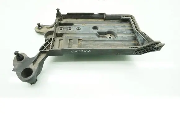 Battery box tray