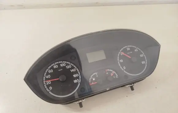Speedometer (instrument cluster)