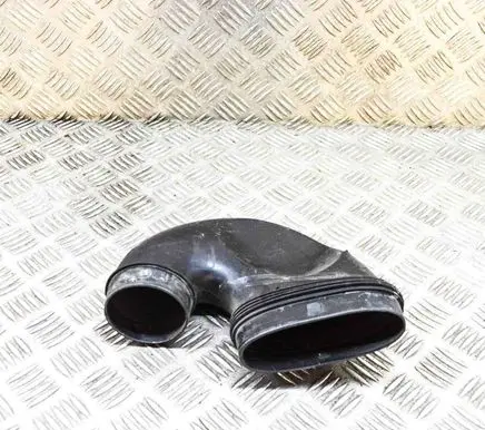 Audi Q3 8U Air intake duct part 8U0129618G