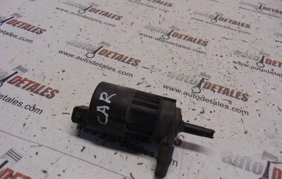 Mitsubishi Carisma Windscreen/windshield washer pump