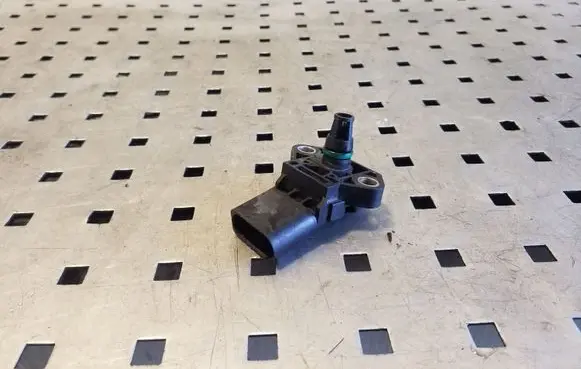 Skoda Yeti (5L) Air pressure sensor 03G906051E 0281002977